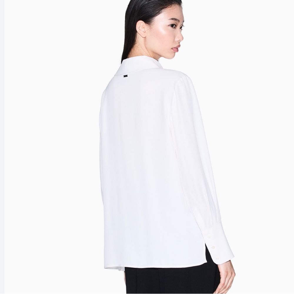 NWT Emporio Armani Camicia silk-blend button down blouse 🤍